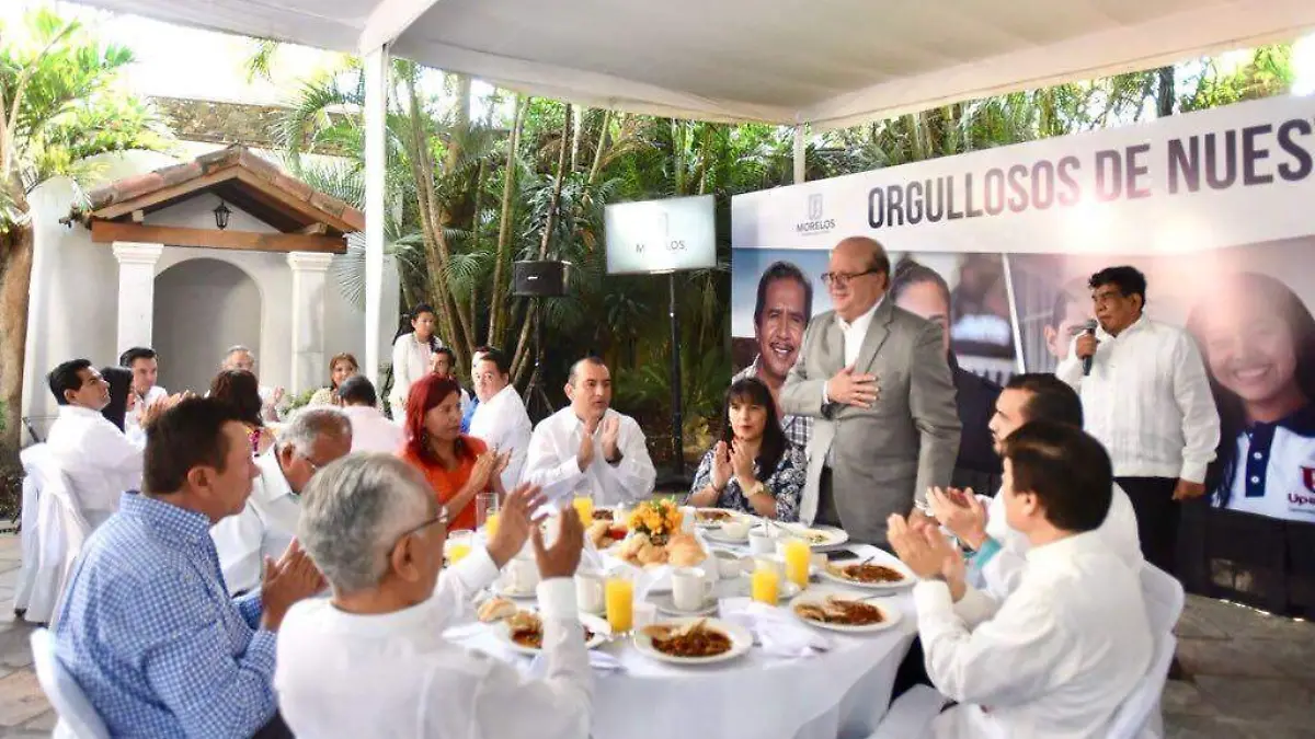 Desayuno entre lideres sindicales y empresarios con el jefe del Ejecutivo